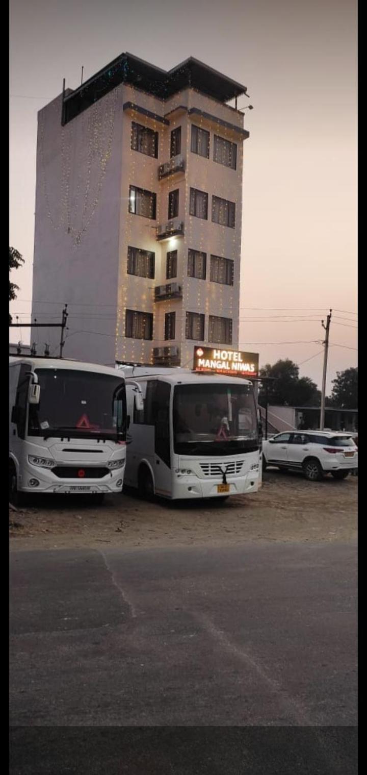 Hotel Mangal Niwas Udaipur Luaran gambar