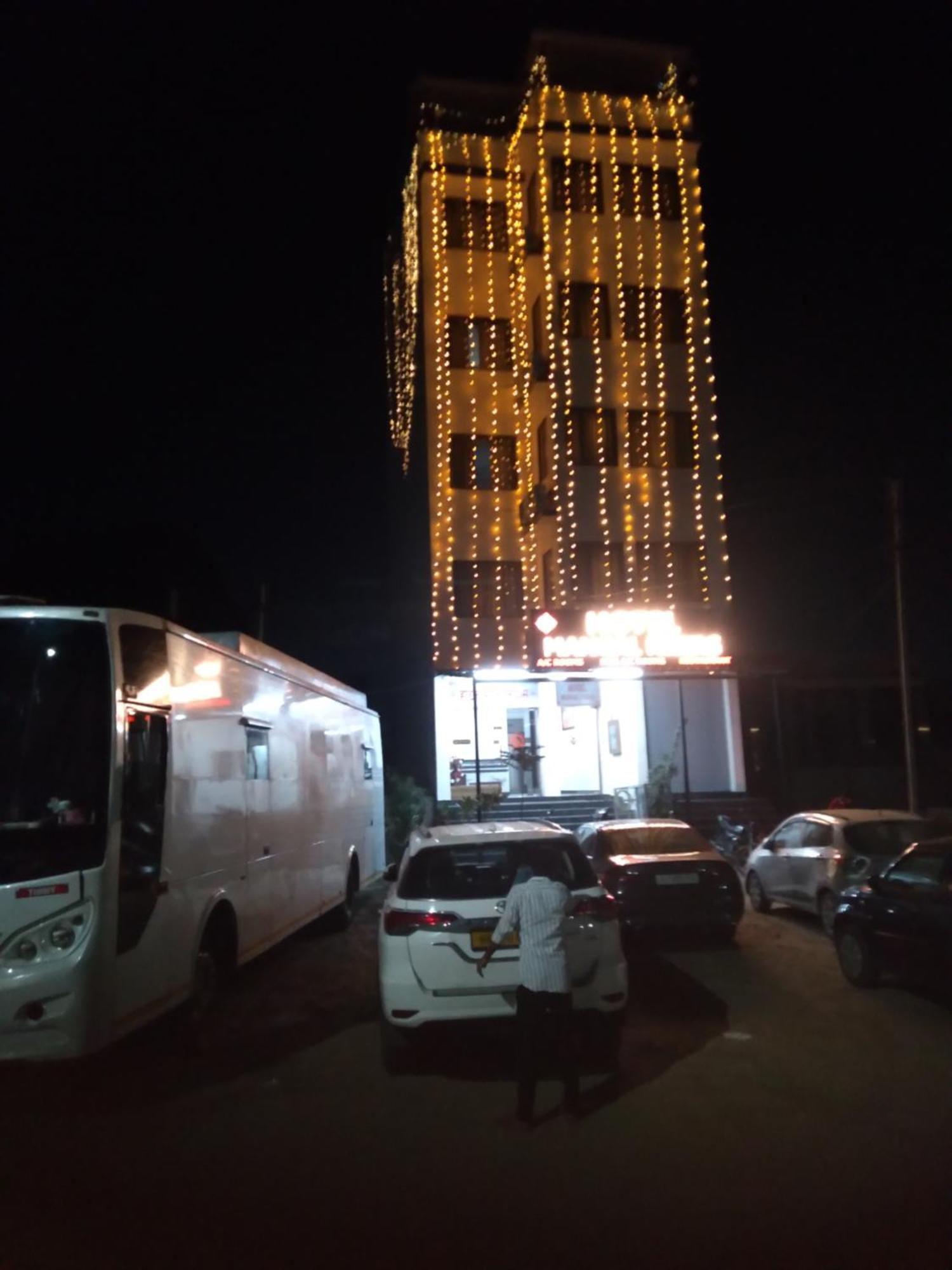Hotel Mangal Niwas Udaipur Luaran gambar